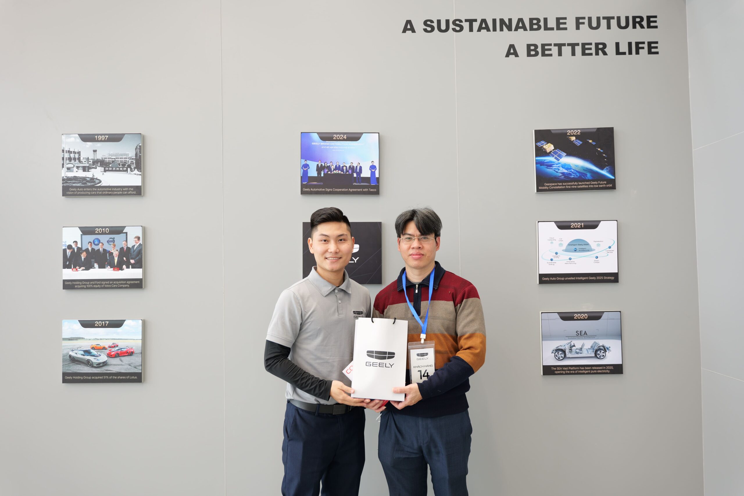 Những món quà độc quyền Geely Bình Thuận tri ân khách hàng