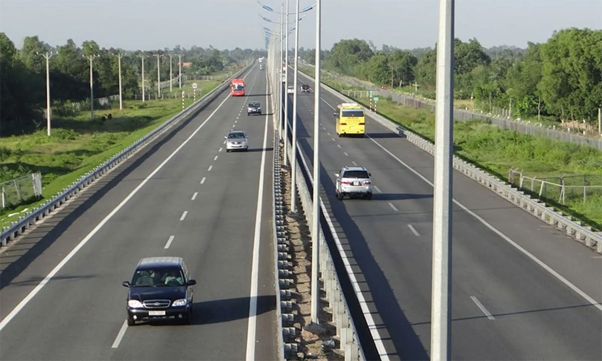muc phat vi pham voi lai xe khong tuan thu bien bao duong 1 chieu Quy định lùi xe trên đường có biển báo đường 1 chiều